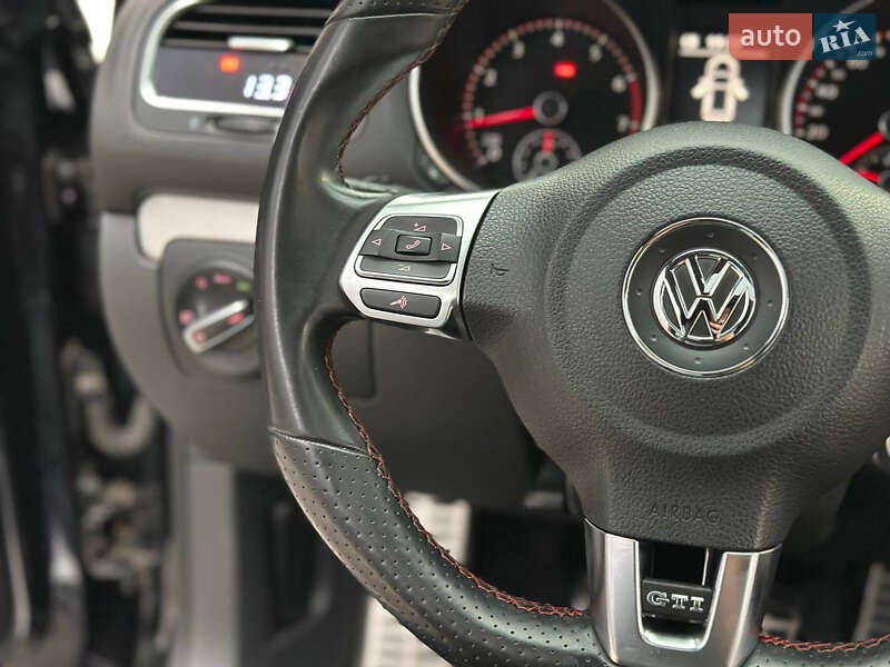 Хэтчбек Volkswagen Golf GTI 2011 в Днепре