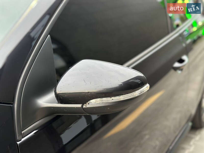 Хэтчбек Volkswagen Golf GTI 2011 в Днепре