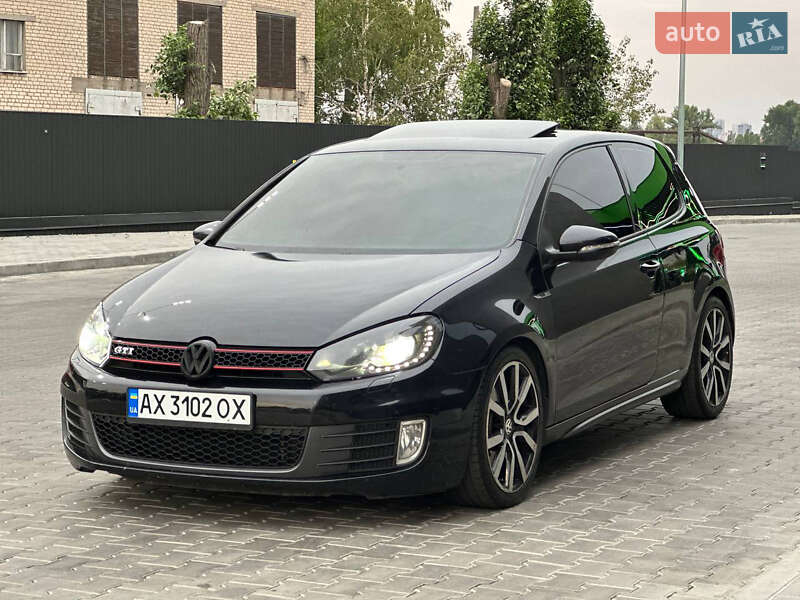 Хэтчбек Volkswagen Golf GTI 2011 в Днепре