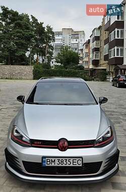 Хетчбек Volkswagen Golf GTI 2016 в Охтирці