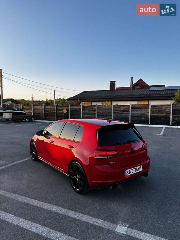 Хэтчбек Volkswagen Golf GTI 2016 в Харькове