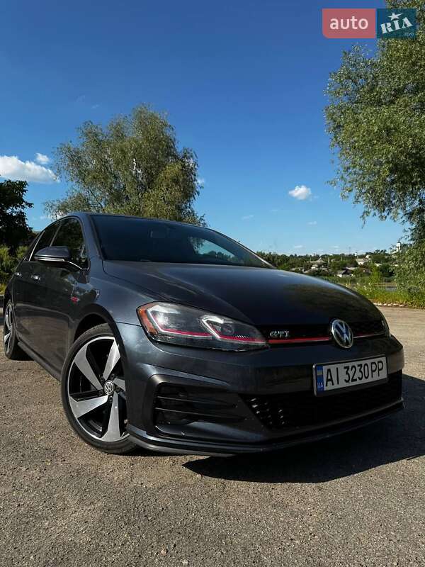 Хэтчбек Volkswagen Golf GTI 2017 в Богуславе