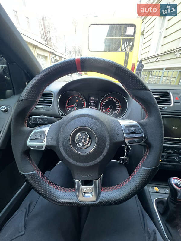 Хэтчбек Volkswagen Golf GTI 2010 в Ивано-Франковске фото 9 Хэтчбек Volkswagen Golf GTI 2010 в Ивано-Франковске