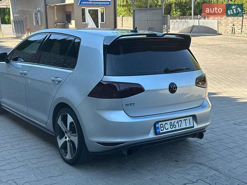 Хэтчбек Volkswagen Golf GTI 2016 в Тернополе