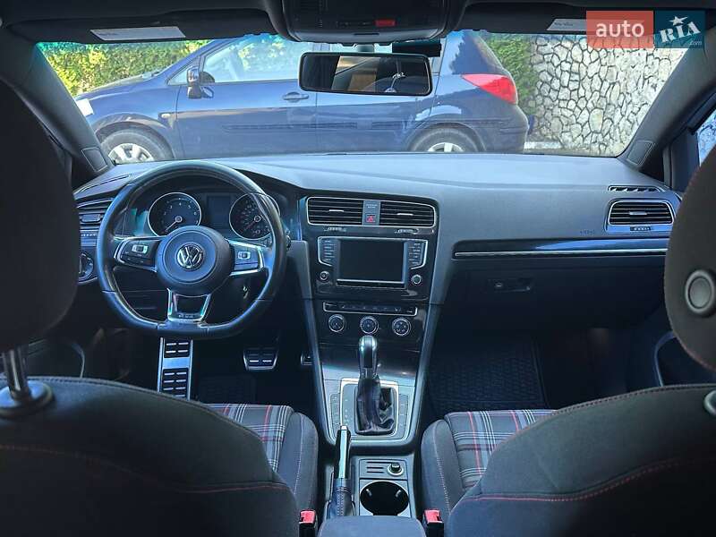 Хэтчбек Volkswagen Golf GTI 2016 в Тернополе