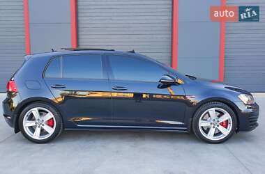 Хэтчбек Volkswagen Golf GTI 2015 в 