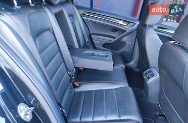 Хэтчбек Volkswagen Golf GTI 2015 в 