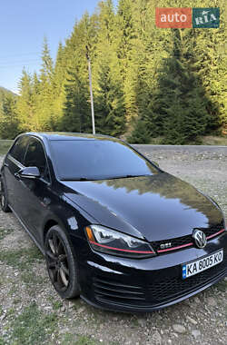 Хэтчбек Volkswagen Golf GTI 2015 в 
