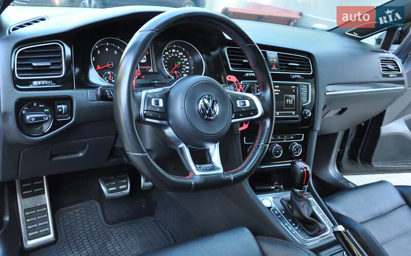 Хэтчбек Volkswagen Golf GTI 2017 в Одессе