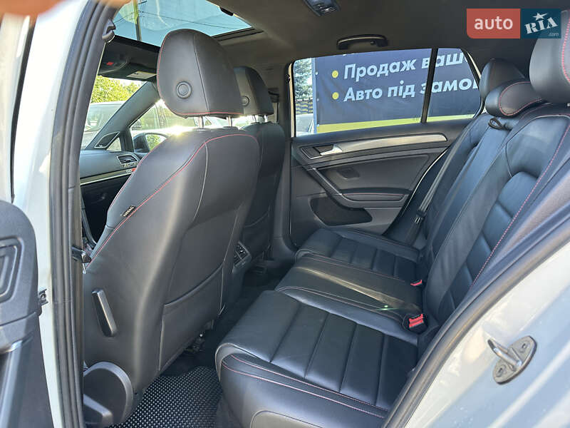 Хэтчбек Volkswagen Golf GTI 2019 в Ивано-Франковске фото 14 Хэтчбек Volkswagen Golf GTI 2019 в Ивано-Франковске