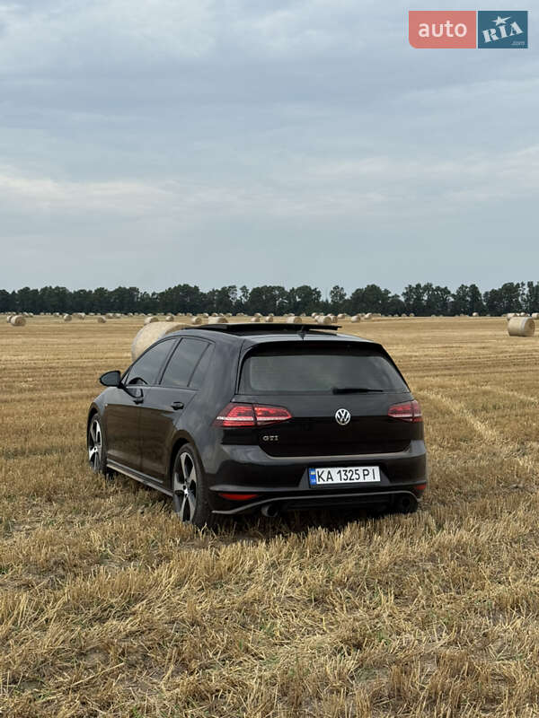Хэтчбек Volkswagen Golf GTI 2014 в Шепетовке