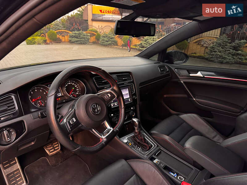 Хэтчбек Volkswagen Golf GTI 2014 в Шепетовке
