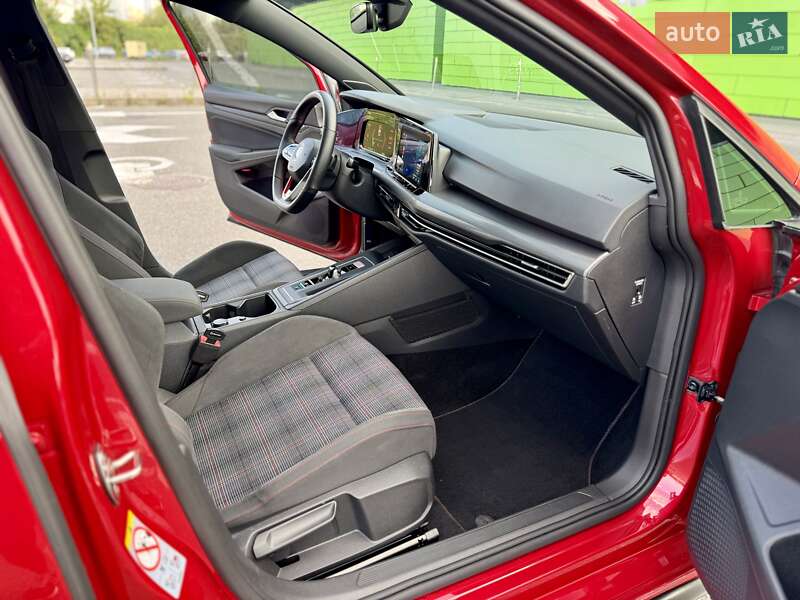 Хэтчбек Volkswagen Golf GTI 2021 в Киеве
