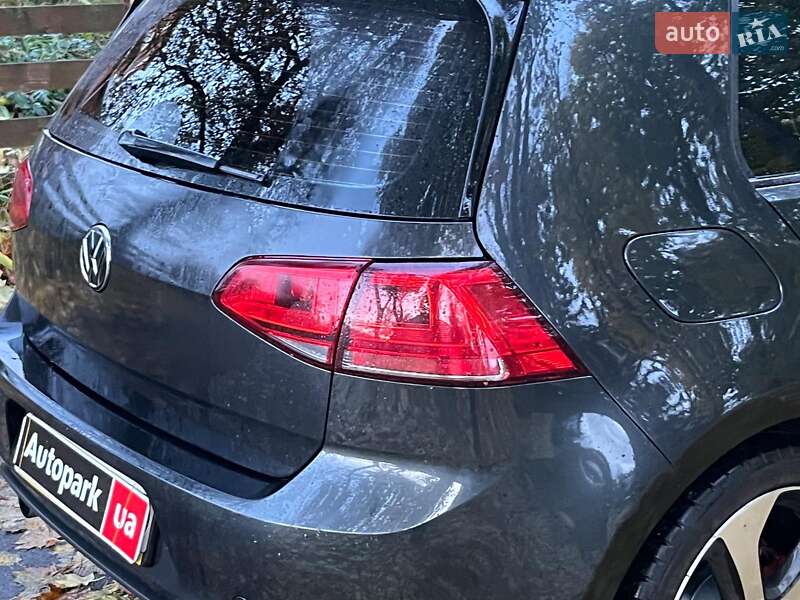 Хэтчбек Volkswagen Golf GTI 2016 в Киеве фото 12 Хэтчбек Volkswagen Golf GTI 2016 в Киеве