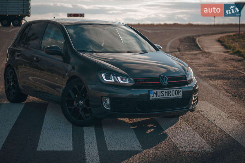 Хетчбек Volkswagen Golf GTI 2012 в Черкасах фото 4 Хетчбек Volkswagen Golf GTI 2012 в Черкасах