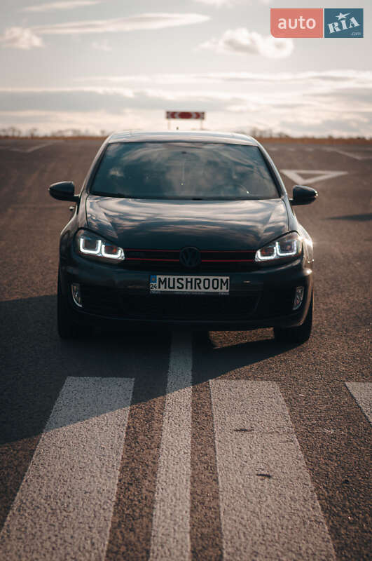 Хетчбек Volkswagen Golf GTI 2012 в Черкасах фото 7 Хетчбек Volkswagen Golf GTI 2012 в Черкасах