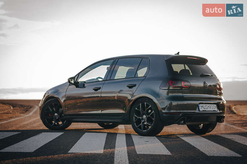 Хетчбек Volkswagen Golf GTI 2012 в Черкасах фото 16 Хетчбек Volkswagen Golf GTI 2012 в Черкасах