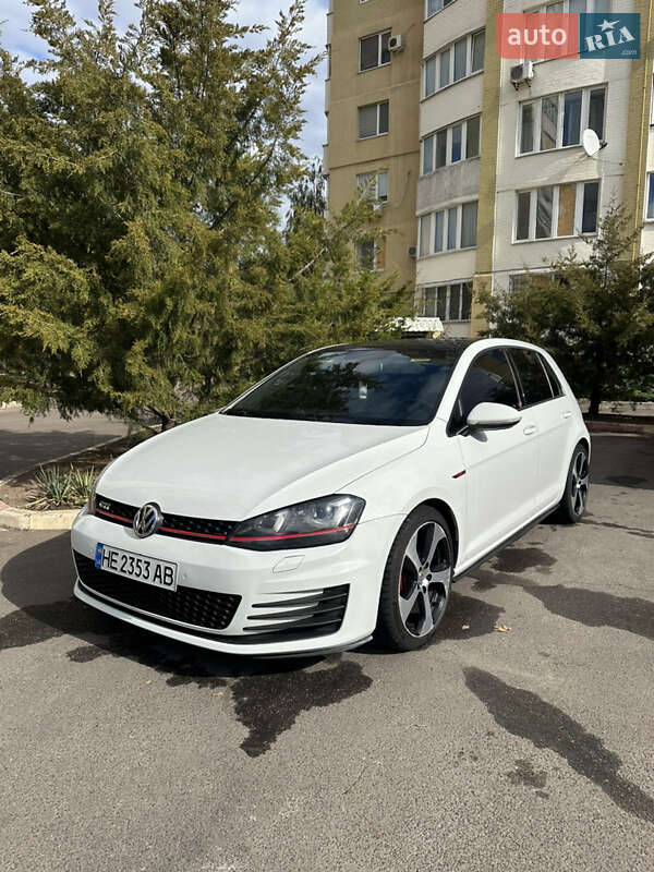 Volkswagen Golf GTI 2013