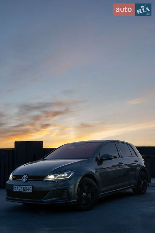 Хетчбек Volkswagen Golf GTI 2019 в Києві