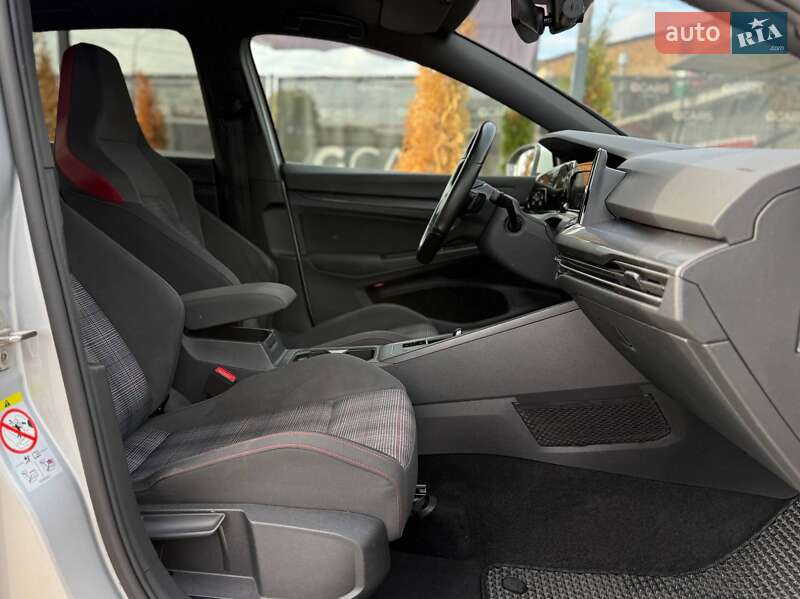 Хэтчбек Volkswagen Golf GTI 2021 в Киеве
