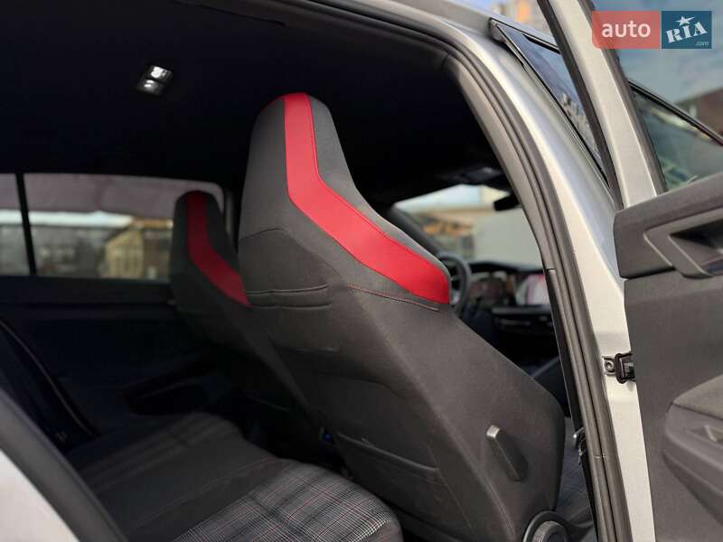 Хэтчбек Volkswagen Golf GTI 2021 в Киеве