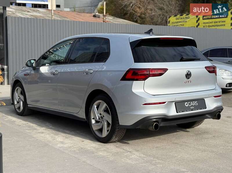 Хэтчбек Volkswagen Golf GTI 2021 в Киеве