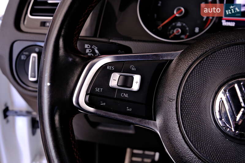 Хэтчбек Volkswagen Golf GTI 2016 в Одессе фото 27 Хэтчбек Volkswagen Golf GTI 2016 в Одессе