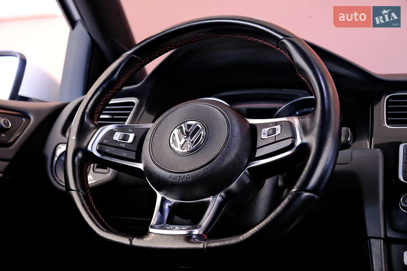 Хэтчбек Volkswagen Golf GTI 2016 в Одессе фото 43 Хэтчбек Volkswagen Golf GTI 2016 в Одессе