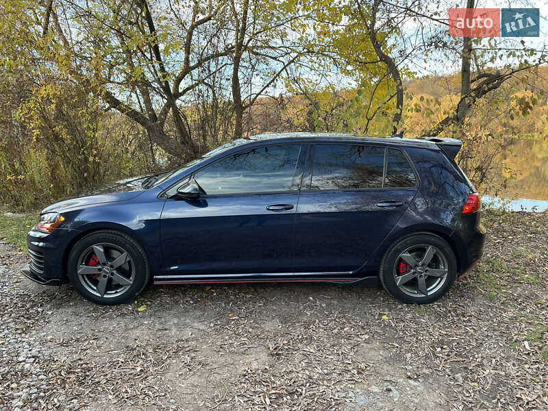 Хэтчбек Volkswagen Golf GTI 2017 в Виннице