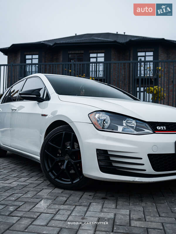 Хэтчбек Volkswagen Golf GTI 2016 в Кривом Роге фото 3 Хэтчбек Volkswagen Golf GTI 2016 в Кривом Роге