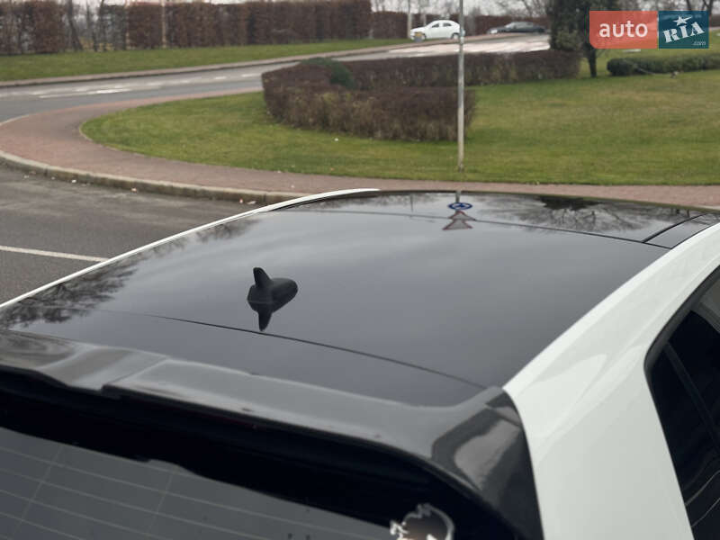 Хетчбек Volkswagen Golf GTI 2014 в Києві