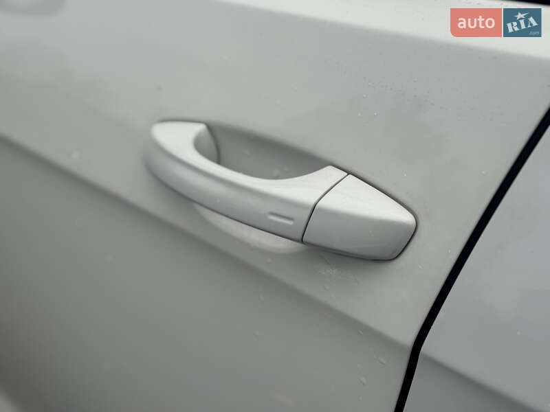 Хетчбек Volkswagen Golf GTI 2014 в Києві