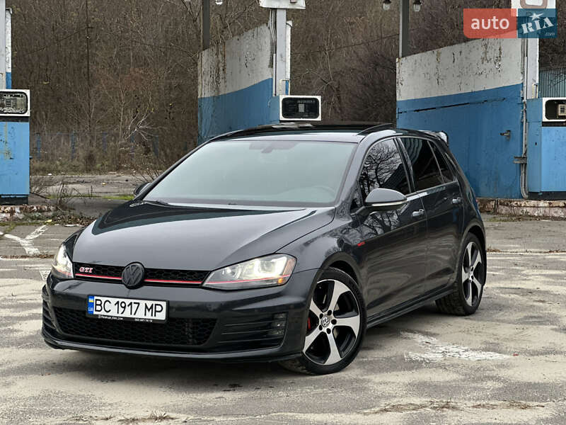 Хэтчбек Volkswagen Golf GTI 2017 в Киеве