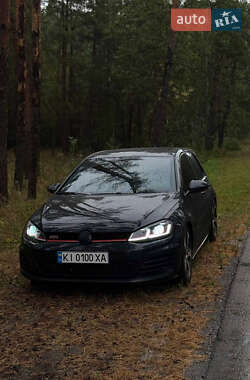 Хэтчбек Volkswagen Golf GTI 2014 в Киеве