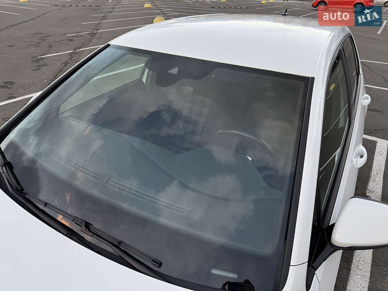 Хэтчбек Volkswagen Golf GTI 2019 в Киеве