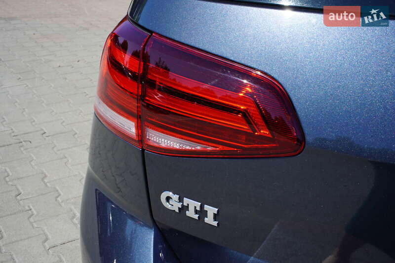 Хэтчбек Volkswagen Golf GTI 2018 в Житомире