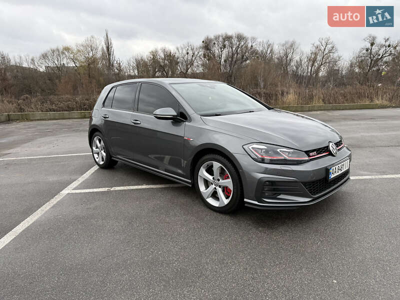 Volkswagen Golf GTI 2019