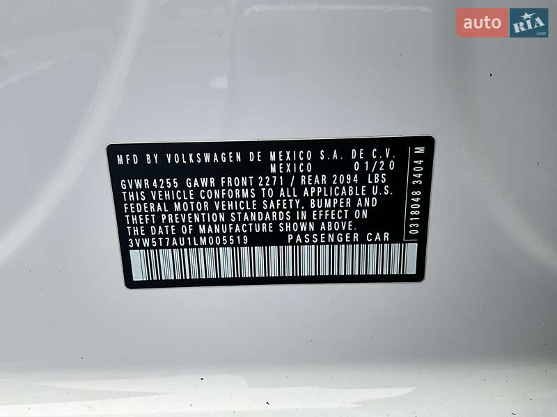 Хэтчбек Volkswagen Golf GTI 2020 в Киеве