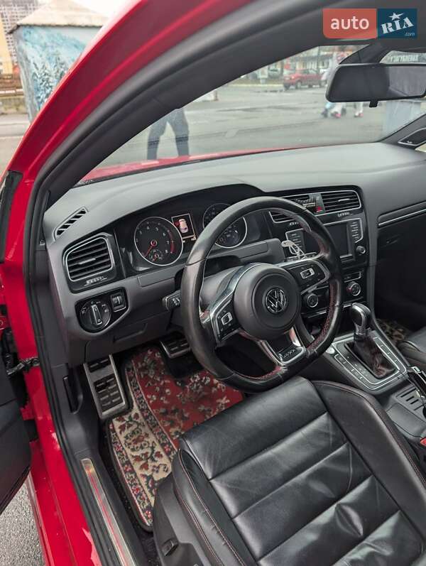 Хэтчбек Volkswagen Golf GTI 2016 в Киеве фото 10 Хэтчбек Volkswagen Golf GTI 2016 в Киеве