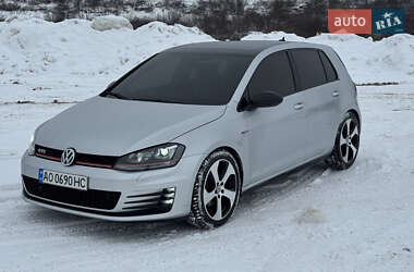 Хетчбек Volkswagen Golf GTI 2014 в Ужгороді