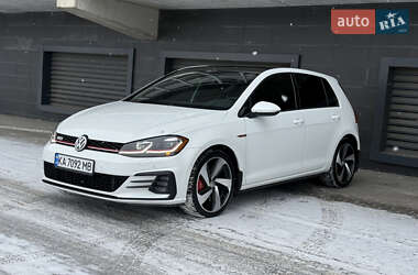 Хэтчбек Volkswagen Golf GTI 2017 в Киеве