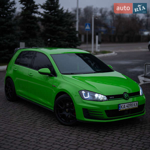 Volkswagen Golf GTI 2015