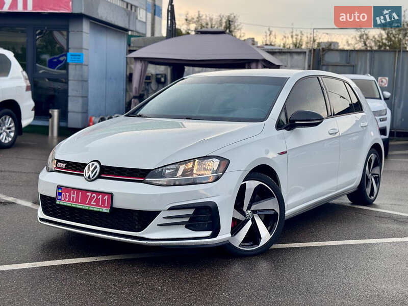 Volkswagen Golf GTI 2020