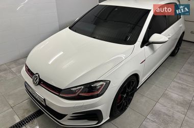 Хэтчбек Volkswagen Golf GTI 2019 в Ровно