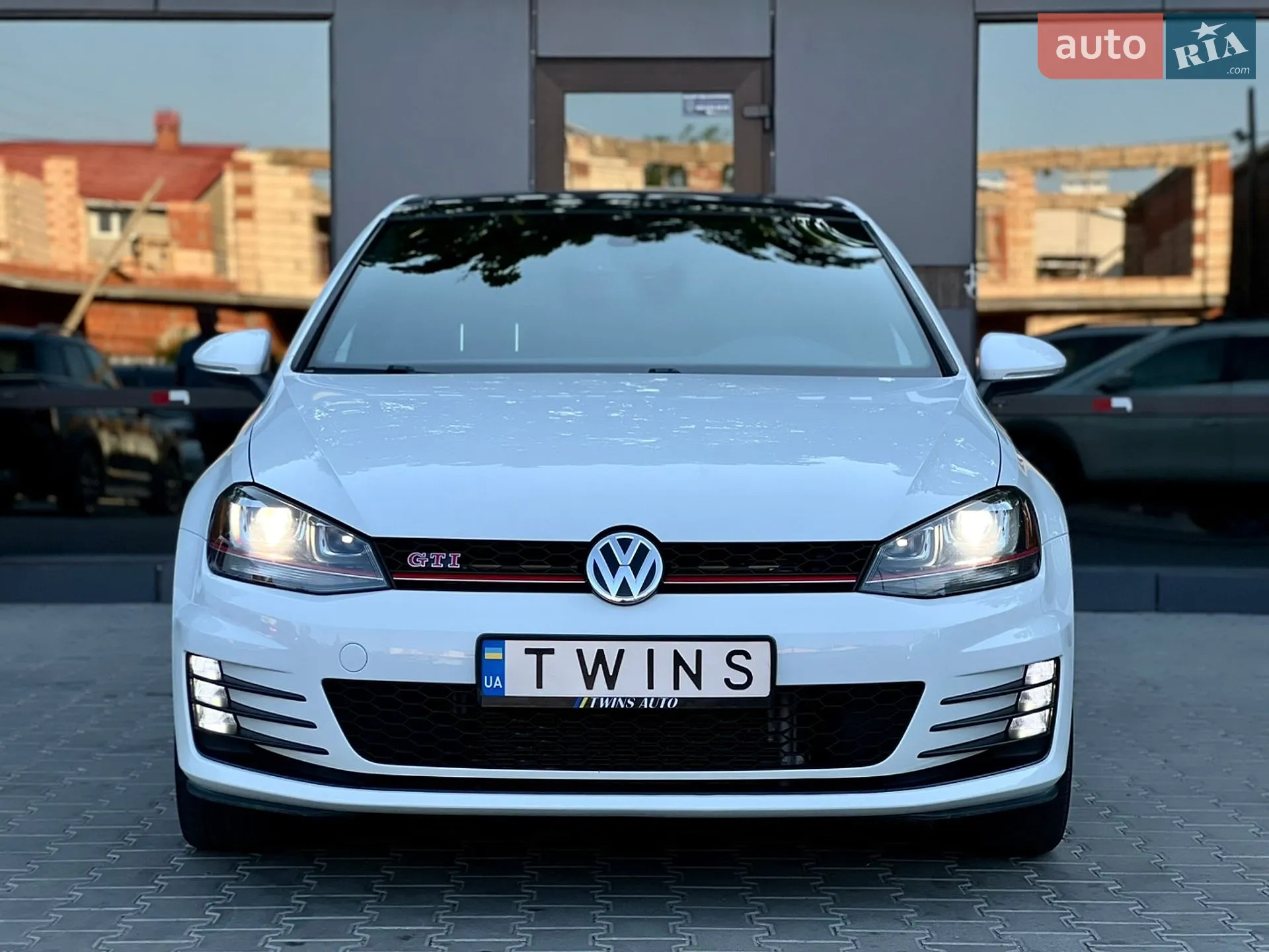 2017 Volkswagen Golf GTI - мініатюра 2