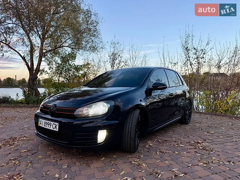 Volkswagen Golf GTI