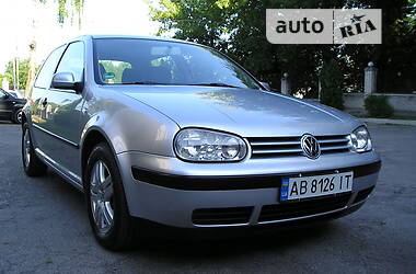 Хэтчбек Volkswagen Golf IV 2001 в Виннице