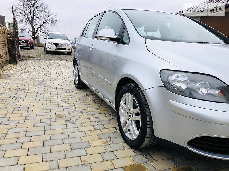 Хетчбек Volkswagen Golf Plus 2007 в Чернівцях