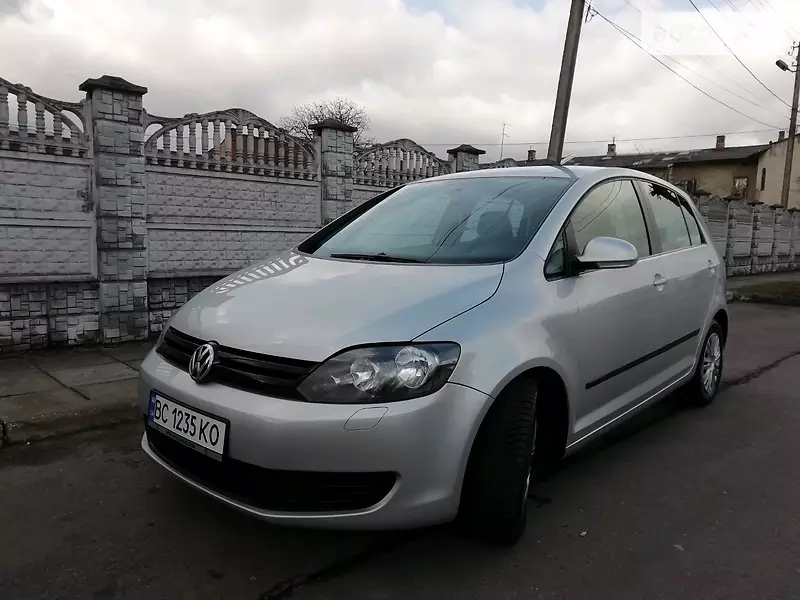 Універсал Volkswagen Golf Plus 2011 в 