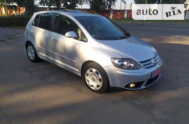 Хэтчбек Volkswagen Golf Plus 2007 в Коростене